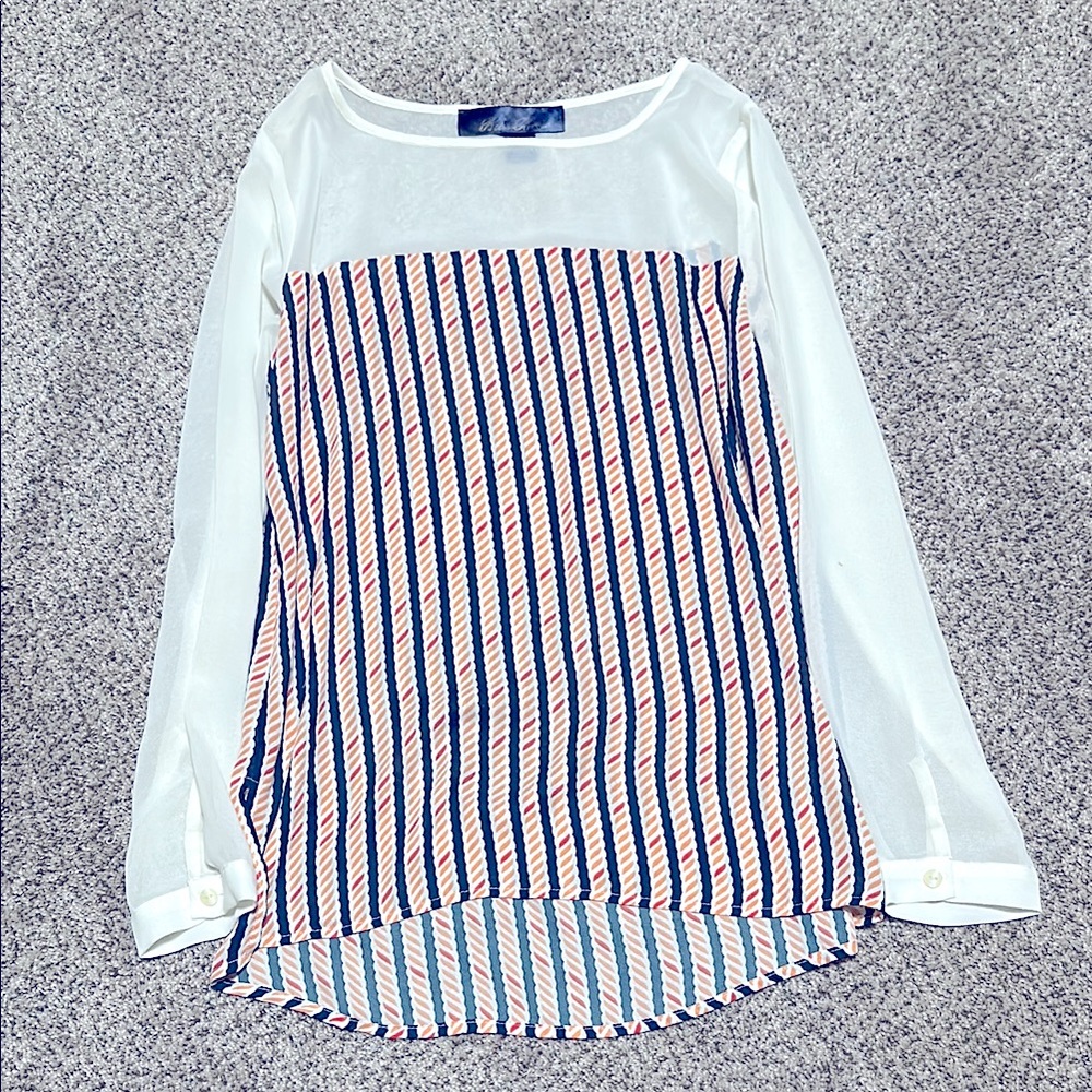 Women’s boutique top size S